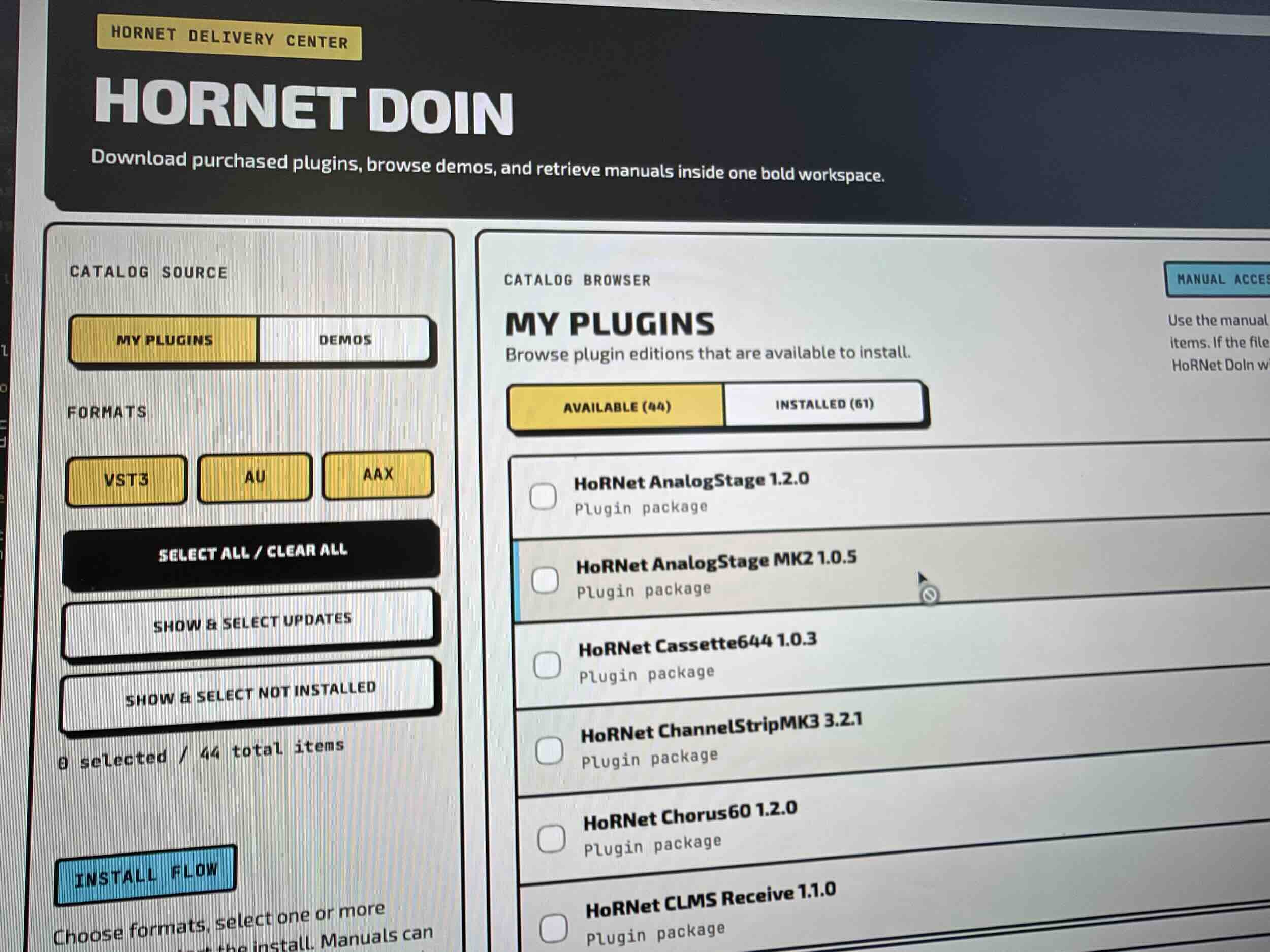 HoRNet DoIn 2 photographed on screen, showing the plugin catalog and format controls